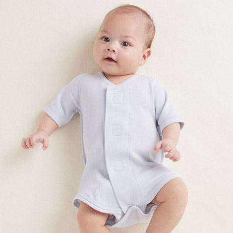 3月・4月・5月生まれ赤ちゃんの春の新生児服＆肌着コーディネート