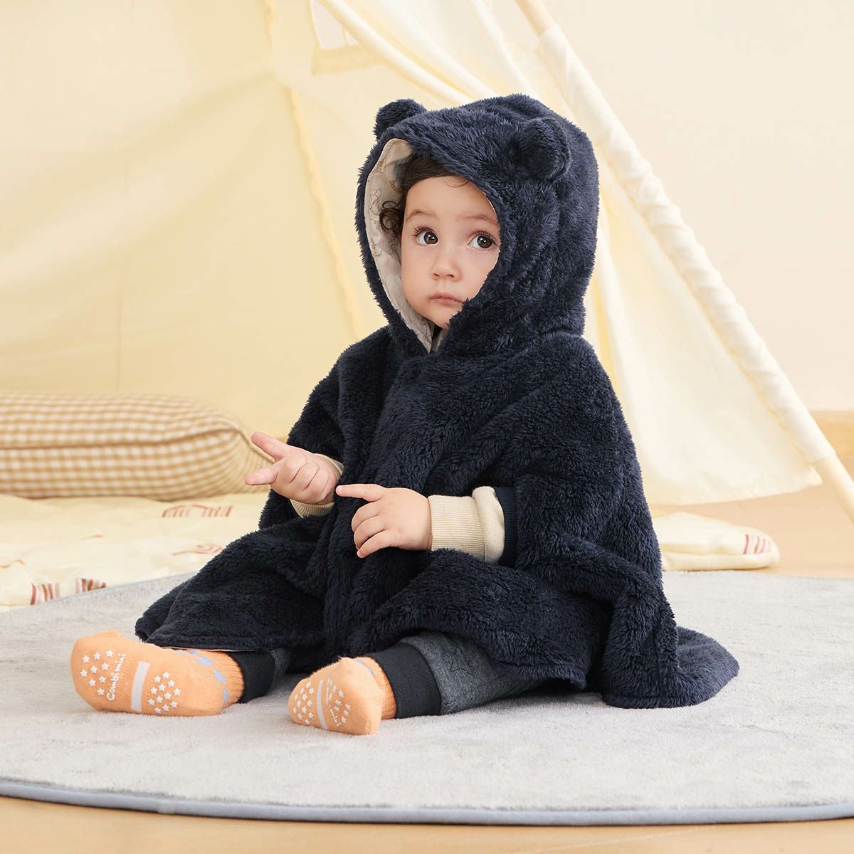 クマ耳 ミトンポンチョ セットアップ ふわふわのくま耳ポンチョが入荷しました！ | Gap公式オンラインストア